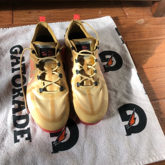 Nike Air Vapormax 2019 Crimson Gold - Picture 2 of 8